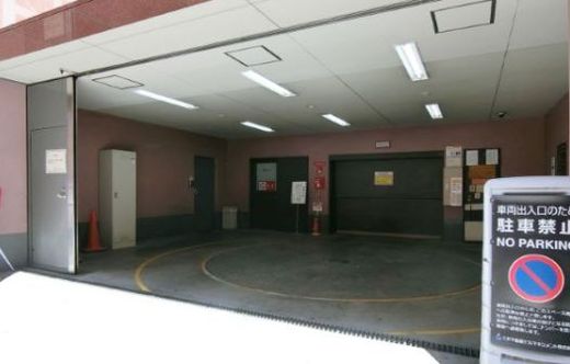 赤坂中川ビル 機械式駐車場　写真