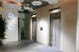 日庄ビル エレベーター