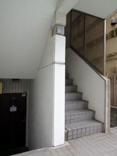 永和ビル富谷 階段