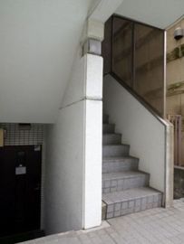 永和ビル富谷 階段