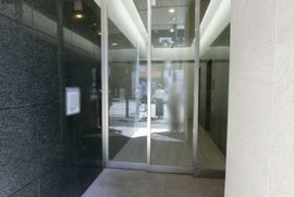 トゥドゥーエ代々木 エントランス　写真