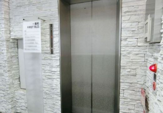 一番町ファーストビル エレベーター