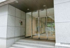 近鉄霞が関ビル エントランス