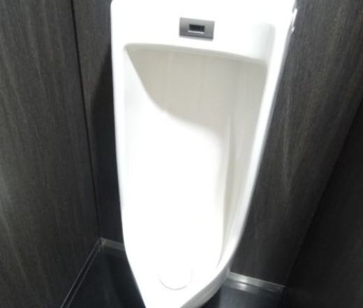 ラウンドクロス渋谷 男子トイレ