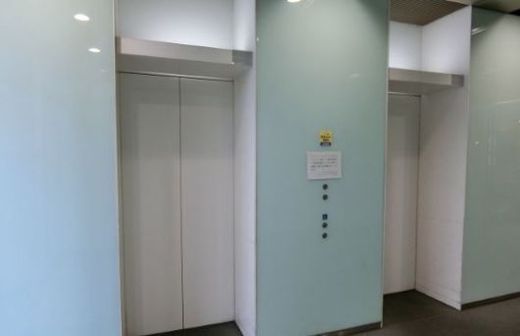 ラウンドクロス新宿5丁目 エレベーター　写真