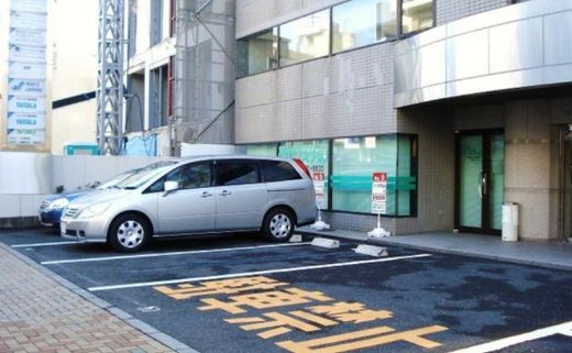 神楽坂喜多川ビル 駐車場　写真