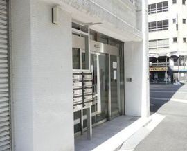 泰岳ビル エントランス