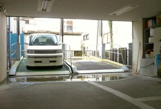 BIT西新宿 駐車場　画像