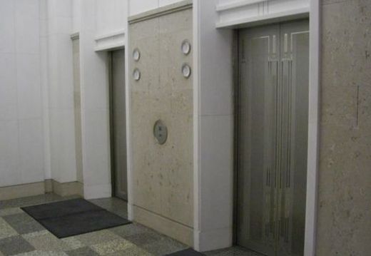 アクロス新川ビル(SOHO) エレベーター