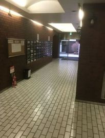 グランドメゾン新宿御苑 エントランスホール　写真