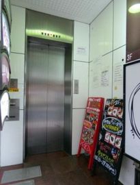 第83東京ビル エレベーター