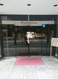 チェックメイトビル エントランス　写真