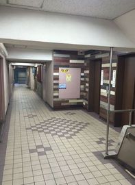 白鳳ビル エントランスホール　写真
