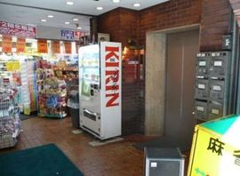 岡本ビル(新宿) エレベーター