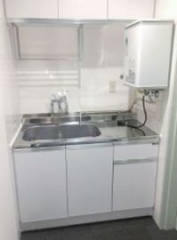 ワイ・エヌ銀座ビル 給湯室写真
