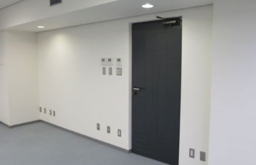 柿原林業ビル オフィス内