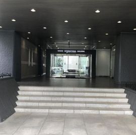 東建インターナショナルビル本館・別館 エントランス