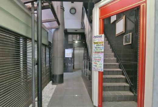 神楽坂宝生堂ビル エントランス