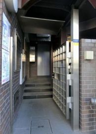 白川ビル(四谷三丁目) エントランスホール　写真