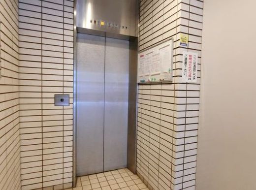 西新宿小林ビル エレベーター
