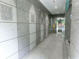 156御苑ビル 廊下