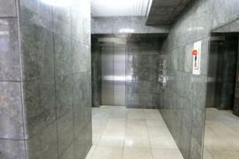 安念ビル エントランス