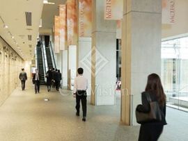 東京サンケイビル エスカレーター　写真