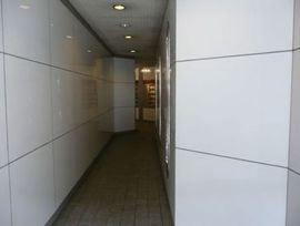 成瀬秋葉原ビル エントランス