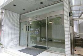 アームズワン エントランス