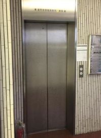 千城ビル エレベーター　写真