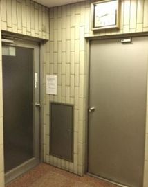 サンコーフジスター共同ビル エントランスホール　画像