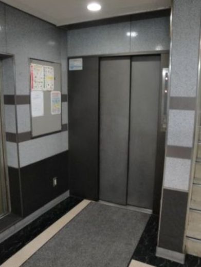 青山セブンハイツ エレベーター