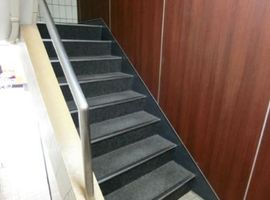 オオノヤビル 階段