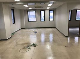 発明学会ビル 内装