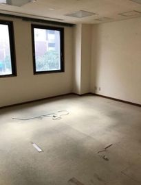 発明学会ビル 室内