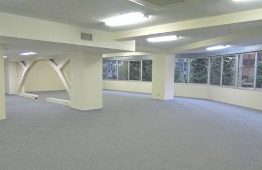 今朝ビル オフィス　写真
