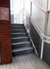 新宿タウンプラザ 階段
