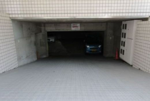 ノビリティ千駄ヶ谷(SOHO) 駐車場　屋根付き