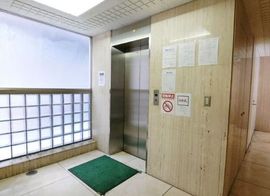 松ビル エレベーター