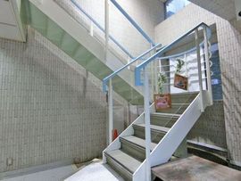大協渋谷ビル 階段