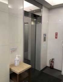 紀陽東京ビル エレベーター　写真
