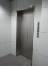 オービットビル 写真