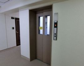 コアロード西新宿(店舗・事務所) エレベーター