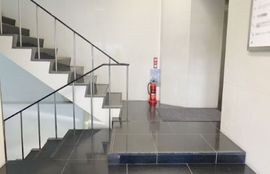 AYビル エレベーターホール　写真