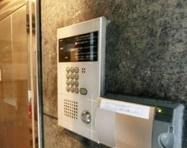 銀座コスミオンビル オートロック