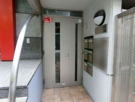 青山パークス 出入り口