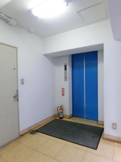 大原会館 エレベーターホール　写真