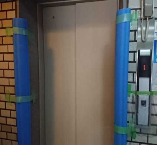 乃木坂プレース エレベーター　写真