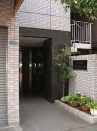 麻布尾又ビル(店舗) エントランス