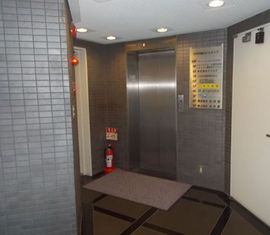 永昌高輪台ビル エントランスホール　写真
